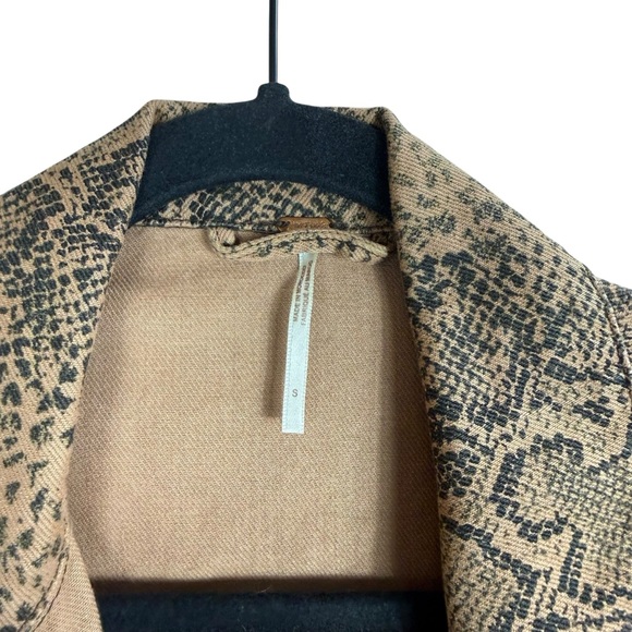 Free People Snakeskin Print Trucker Jacket Sz S Oversized - Picture 4 of 6